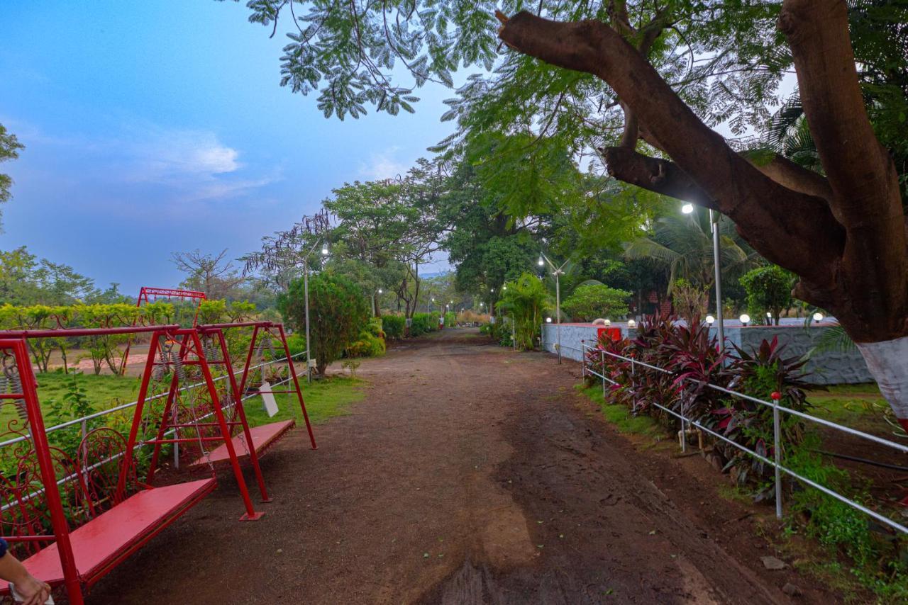Prajakta Rest House Алибаг Экстерьер фото