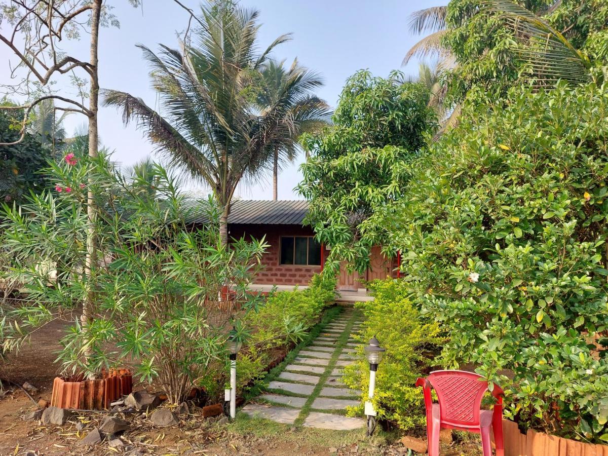 Prajakta Rest House Алибаг Экстерьер фото